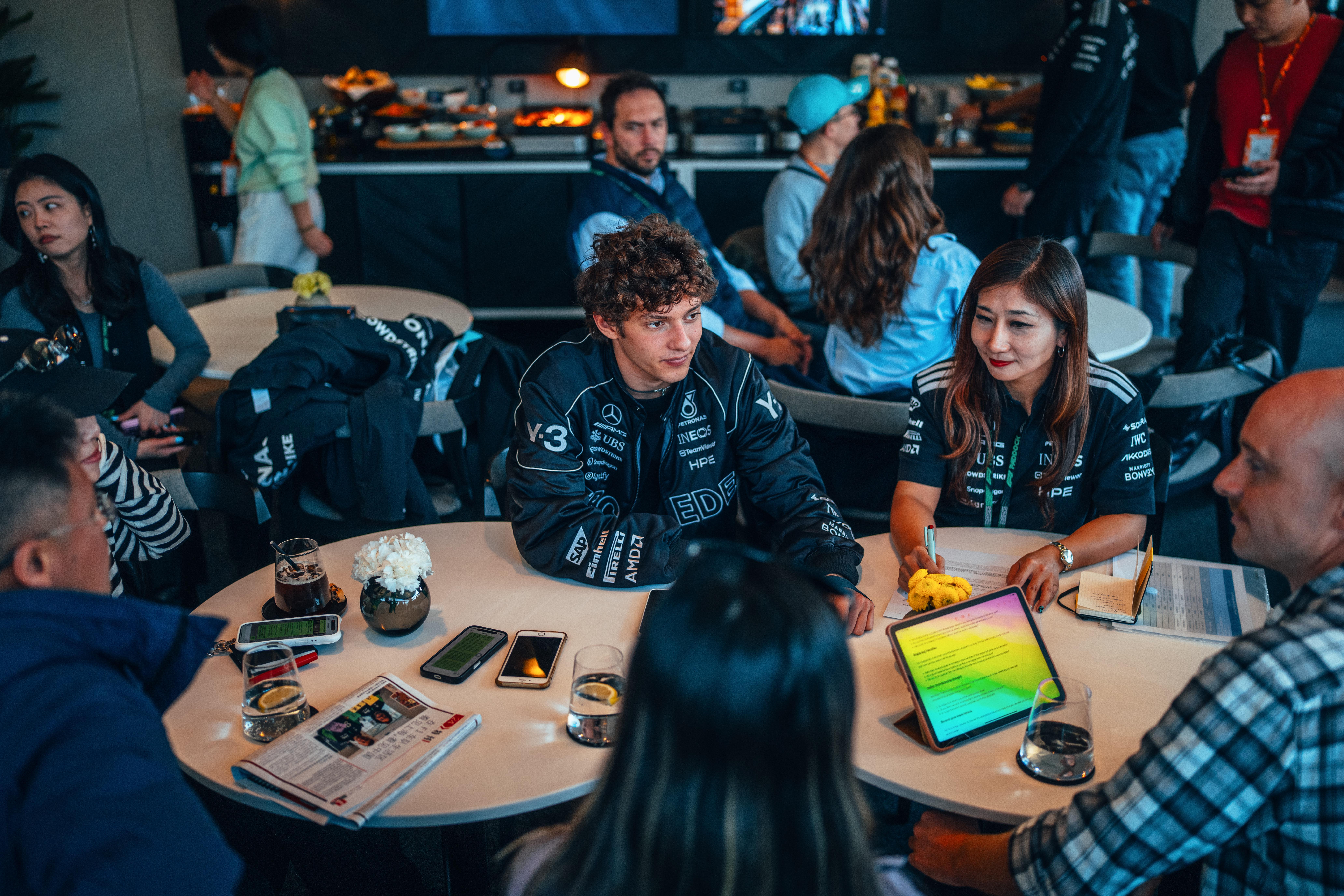 九游体育在线直播、九游体育足球直播、nba直播、电竞直播平台、九游体育赛事视频、体育直播平台-专访F1分站冠军基米·安东内利:19岁银箭新核,以速度承启奔驰140年性能征途